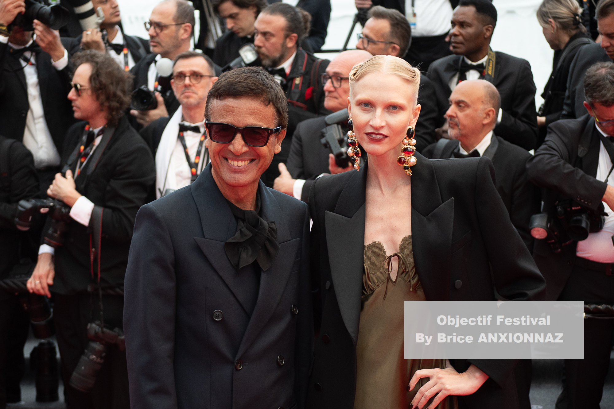 Photo de Kim Cattrall - Cannes2025 : Partir un jour red carpet lors de l'événement à cannes2025partirunjourredcarpet le 13 May 2025 par Brice ANXIONNAZ (Objectif Festival)